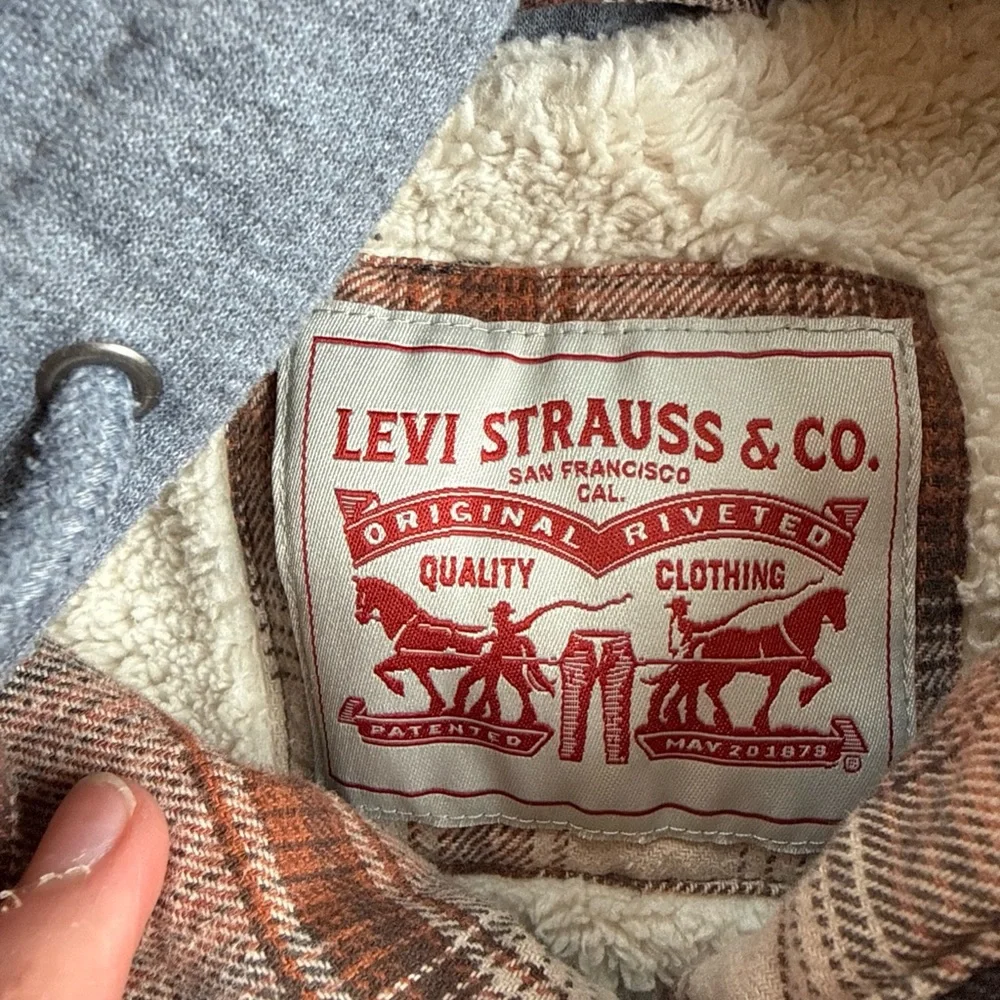 Levi's Men's Size XXL Sherpa Lined Hooded Plaid Brown And Orange Shirt Jacket - Picture 6 of 13
